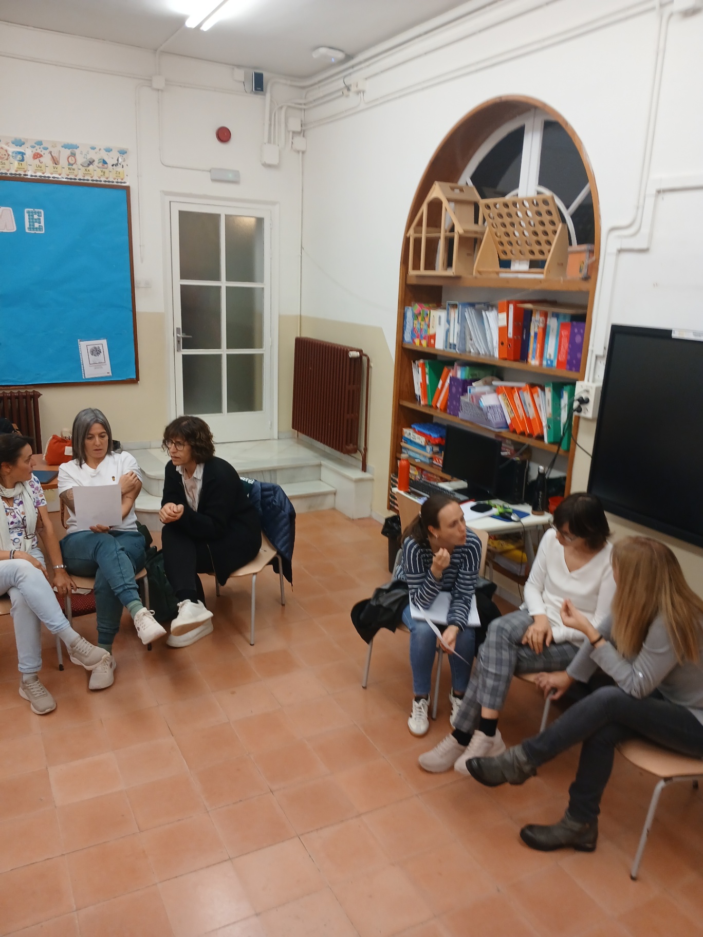 Espai d'escolta i diàleg entre professorat en formació de Mediam